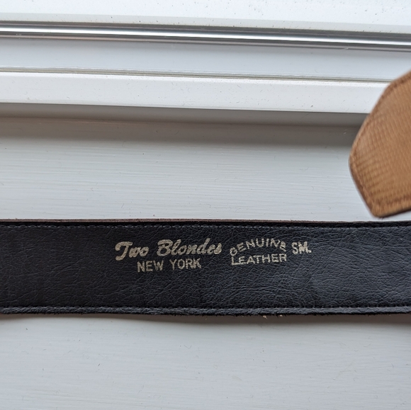 Vintage western style bonded leather belt goldtone buckle sz S/M - Picture 6 of 6